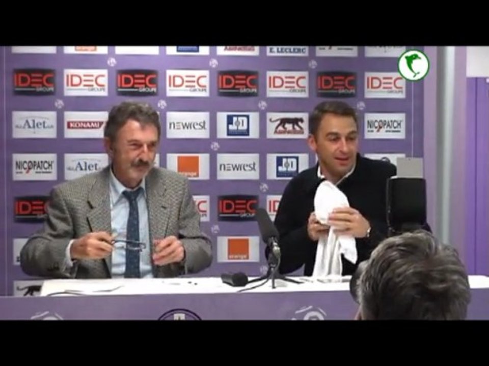 Conférence de presse Dauphins du TOEC / TFC - le 8/11/2009