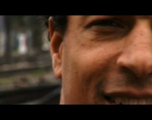 Portrait de Magga, jeune auteur, compositeur et peintre