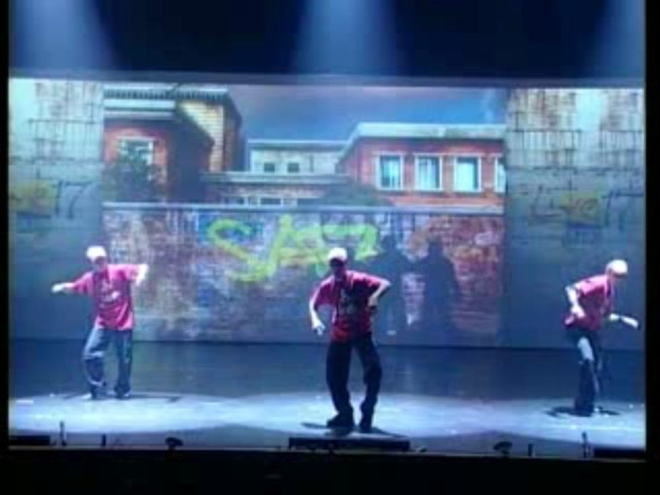 ברייקדאנס - מופע צלליות