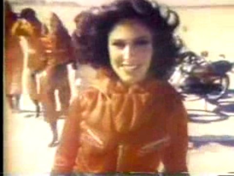 Max Factor Maxi Moist Lipstick Commercial w/Erin Gray - 1978