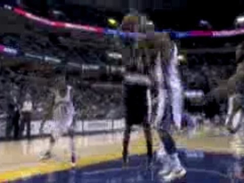 NBA Travis Outlaw Posterizes Rudy Gay