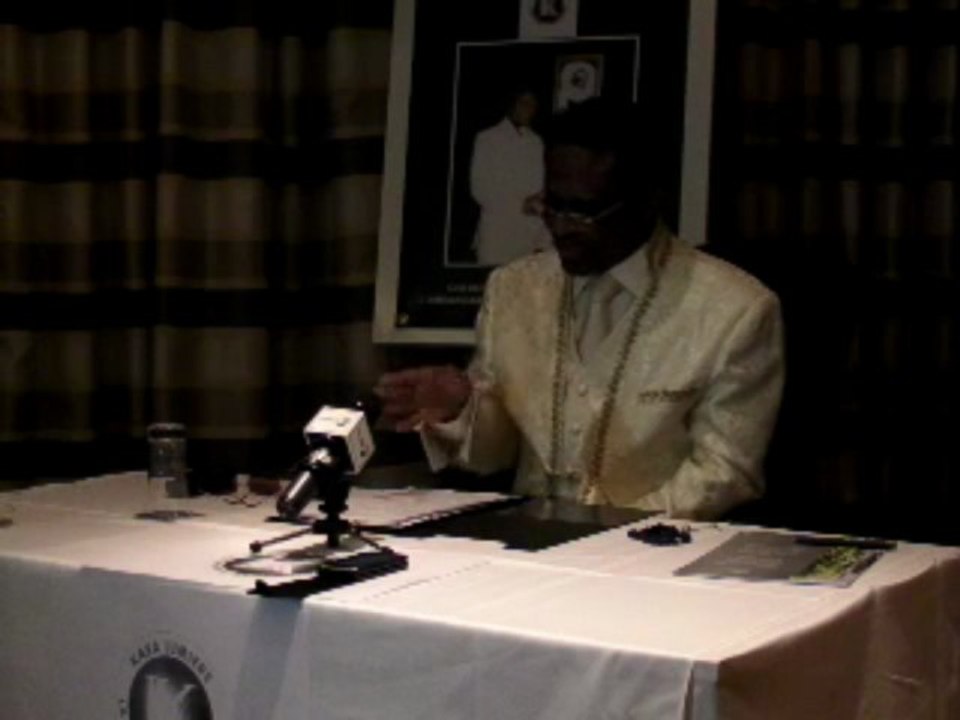 Lancement de la Nouvelle Gamme Sacrée du Général KARA. Imag