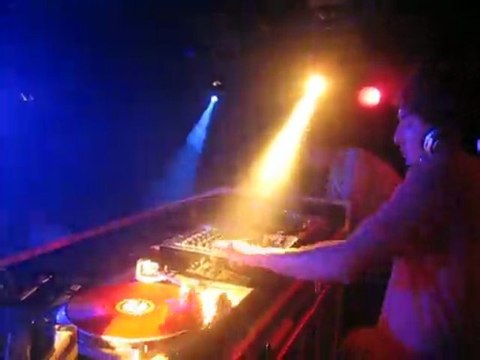 Phil Dark(Fantastic Friends,4line) @ We Want Dance @ Batofar