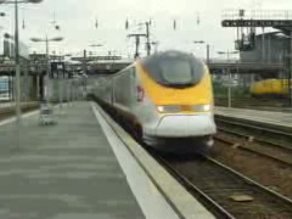 Arrivée d'un TGV Eurostar NOLD en gare de Lille Flandre