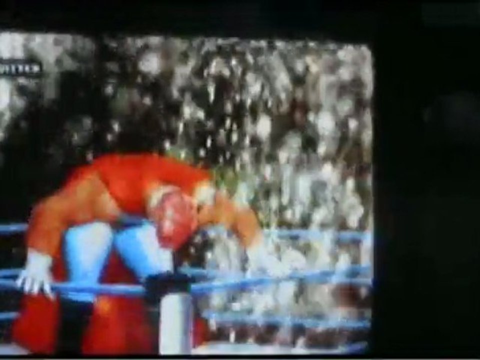 Duffman smackdown vs raw 2010