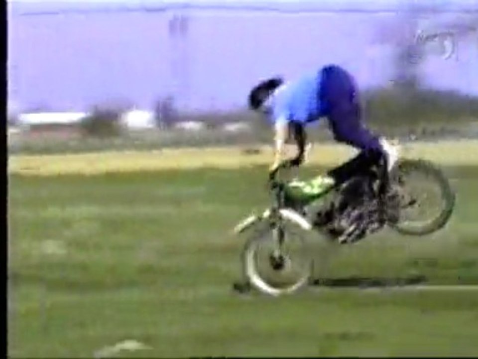 accident de moto délirant