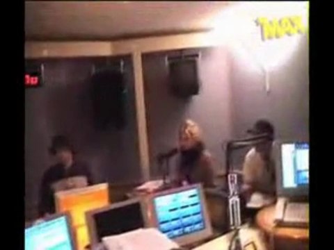 Gerard de Suresnes s'embrouille avec Appolline