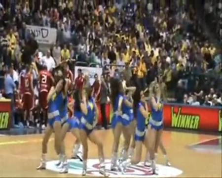 ברייקדאנס - אריות ציון מעודדים את קבוצת הכדורסל מכבי תל אביב