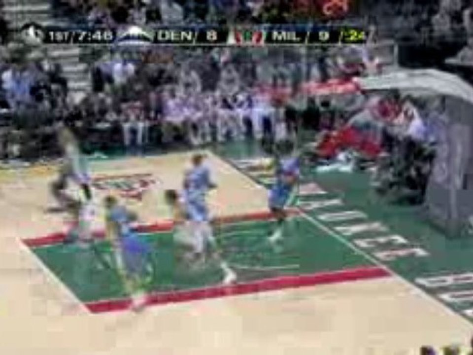 NBA Brandon Jennings throws a wonderful pass to Andrew Bogut