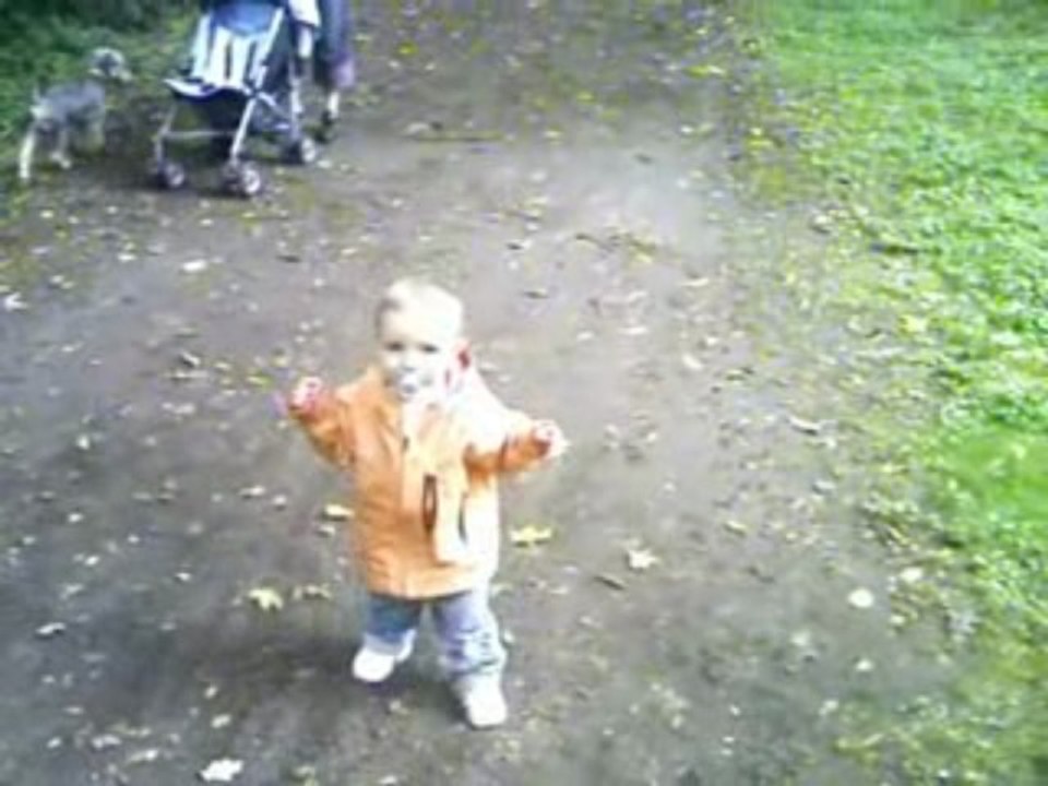 2007.08.18 1er Pas Julien