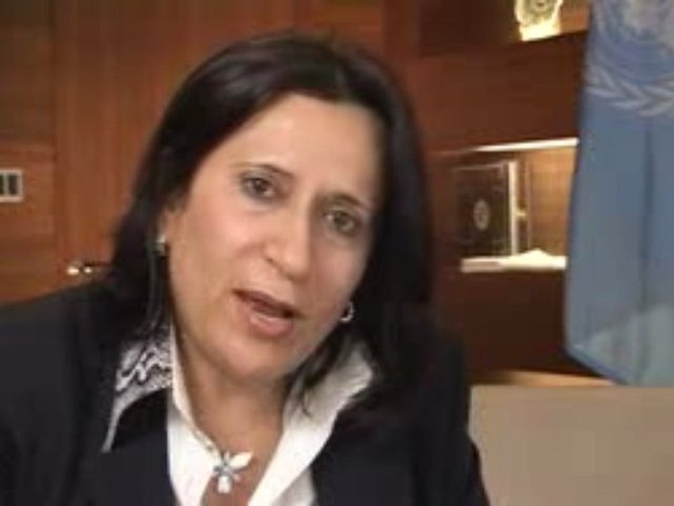 Sheikha Haya Rashed Al Khalifa (ONU) répond à Chahinaz