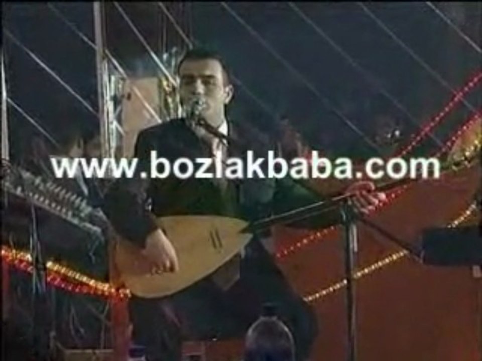 Celil Celik-Bir Aksam Ustuydu