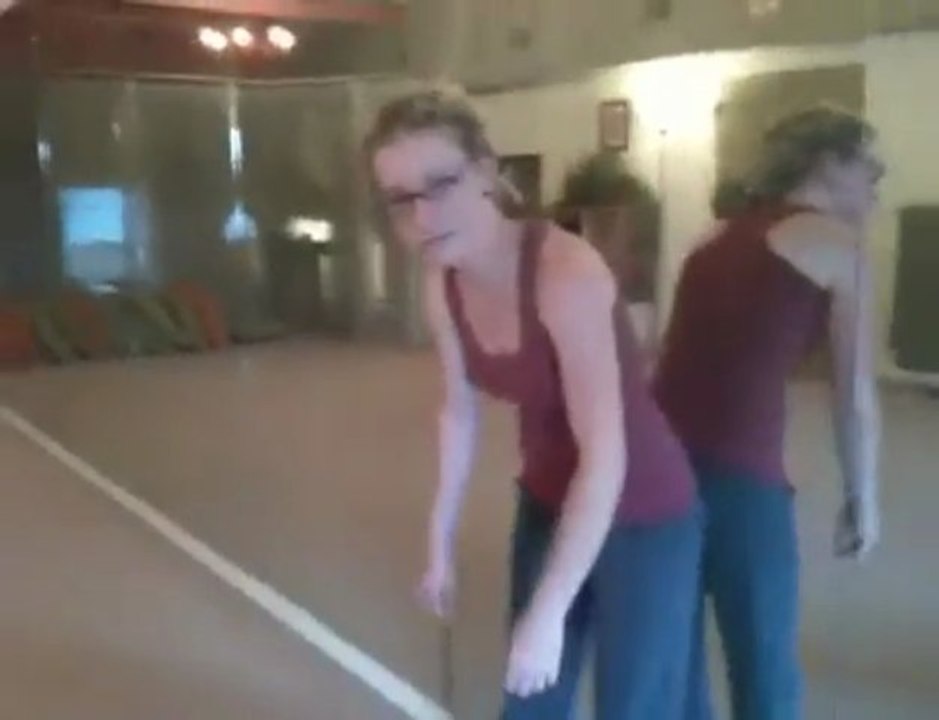 YOGAmazing in a minute #1- Yoga on a Break