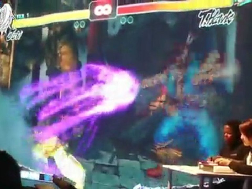 MGS 09 Super Street Fighter IV présentation Juri / T.hawk