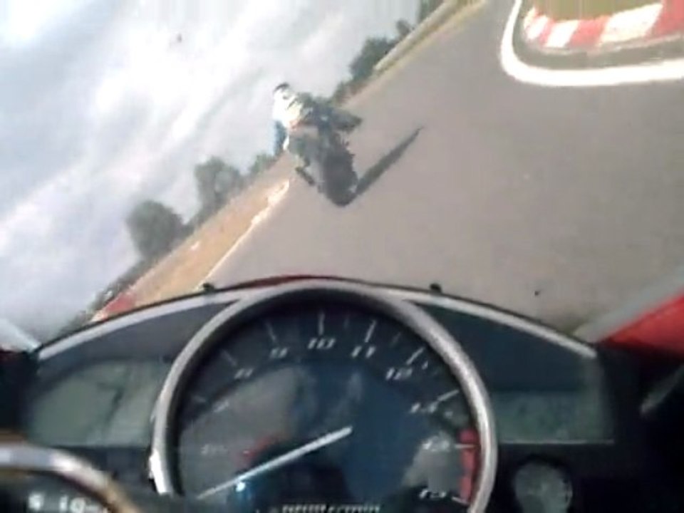 Caméra embarquée au circuit Carole.