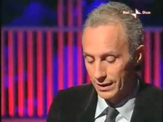 Marco Travaglio ad Annozero del 121109 fai la cosa giusta
