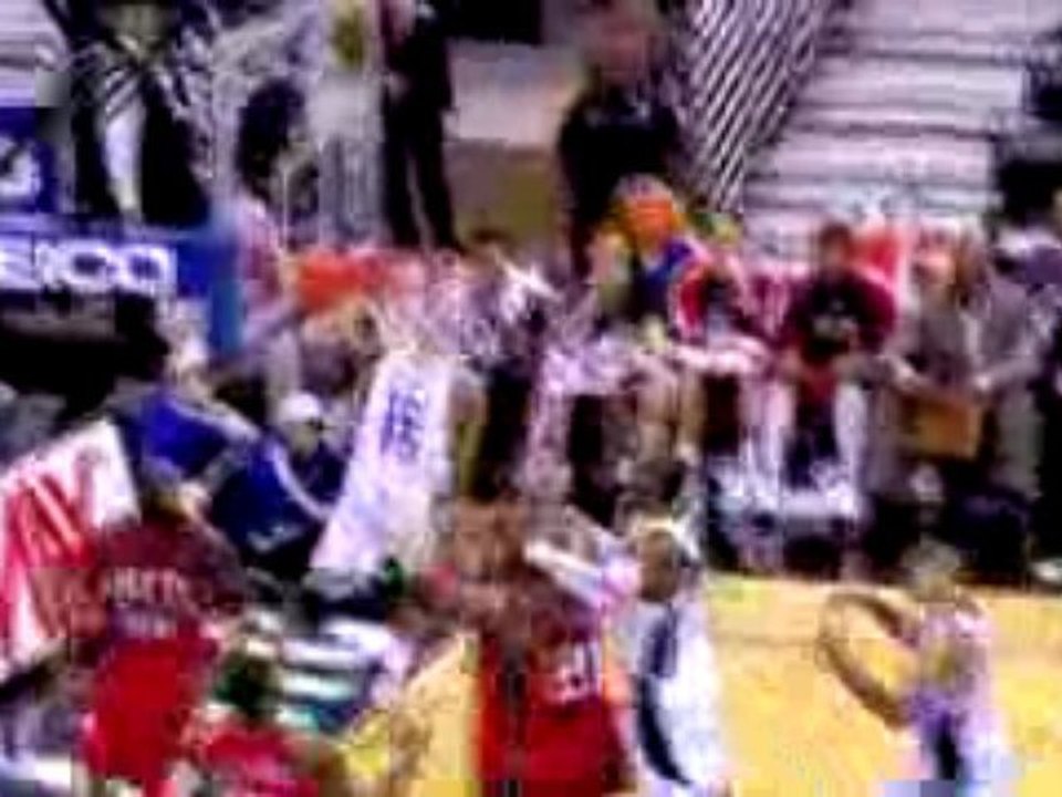 NBA Dwight Howard dropped 26 points, grabbed 12 rebounds, an