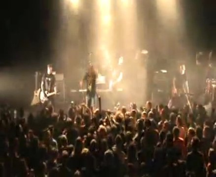 Mass Hysteria world on fire