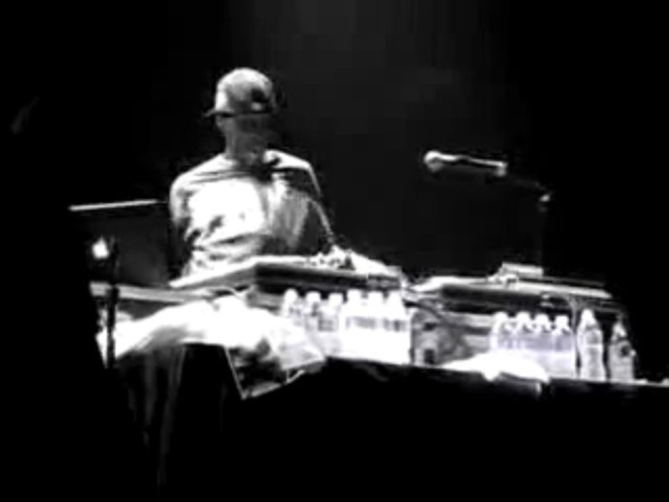 Grand Master Roc Raida On the One_s _amp; Two_s LIVE SOLO