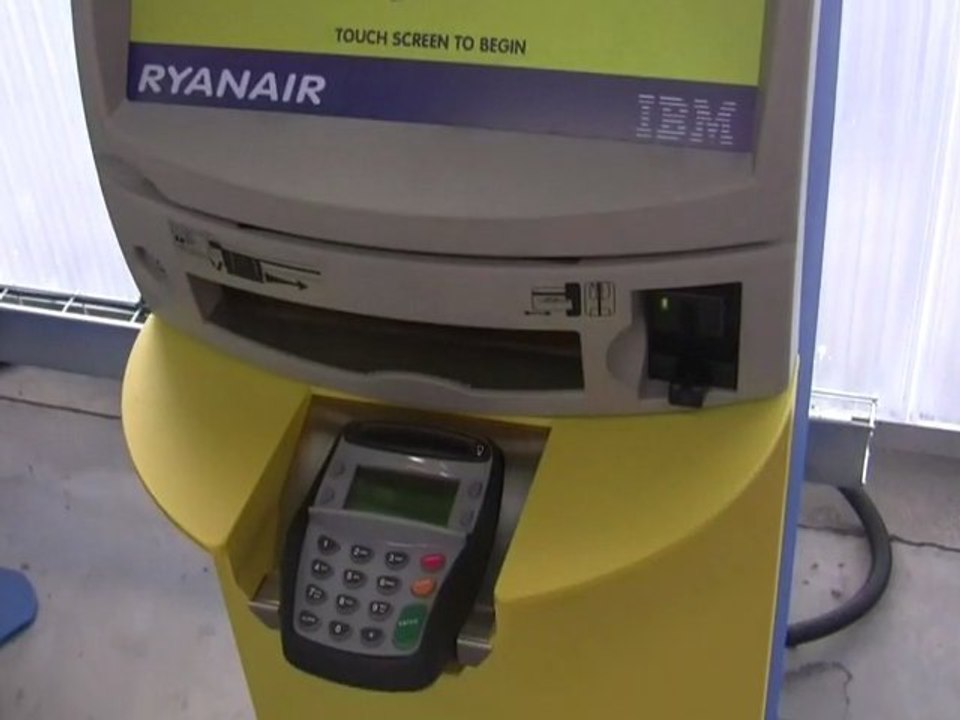 Ryanair - Marseille MP2 - nouvelles bornes d'enregistrement