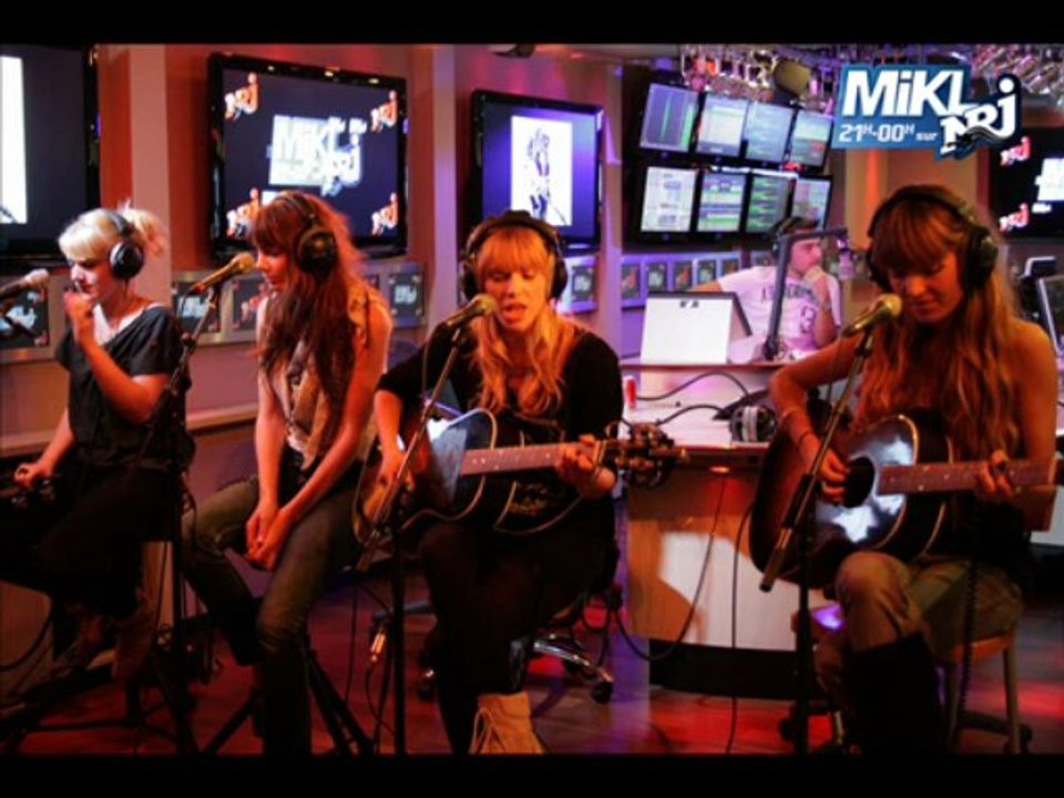 Les Plastiscines - Barcelona en live sur NRJ dans LESI