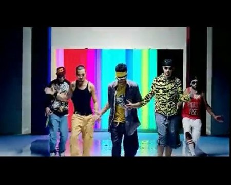 Nazli - Kimi Seviyor ( 2009 Yeni Klip )