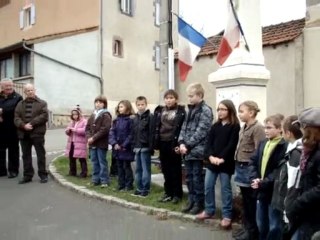 LORLANGES : poésie au monument aux morts