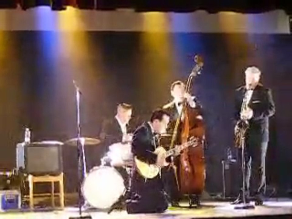 Cherry Casino & The Gamblers