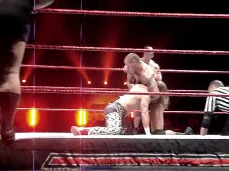 Raw Live Lyon DX Invasion tour partie 4 14/11/09