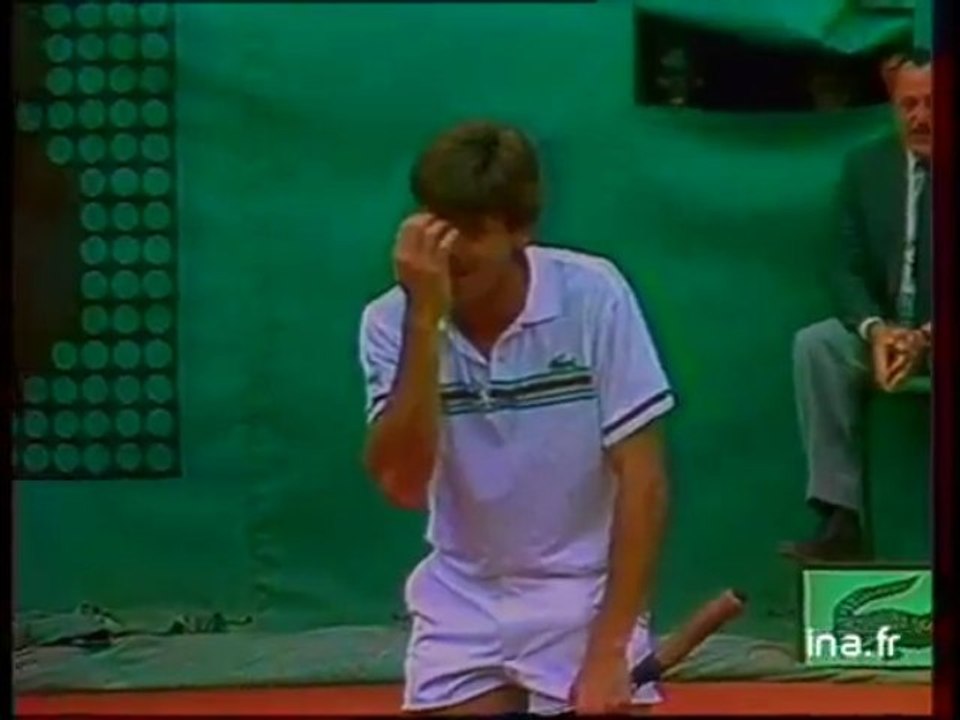 Yannick Noah Le coup entre les jambes