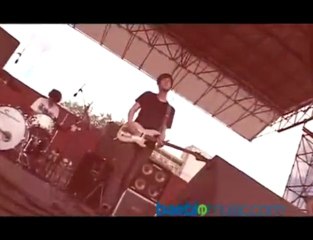 Deerhunter "Nothing Ever Happened"