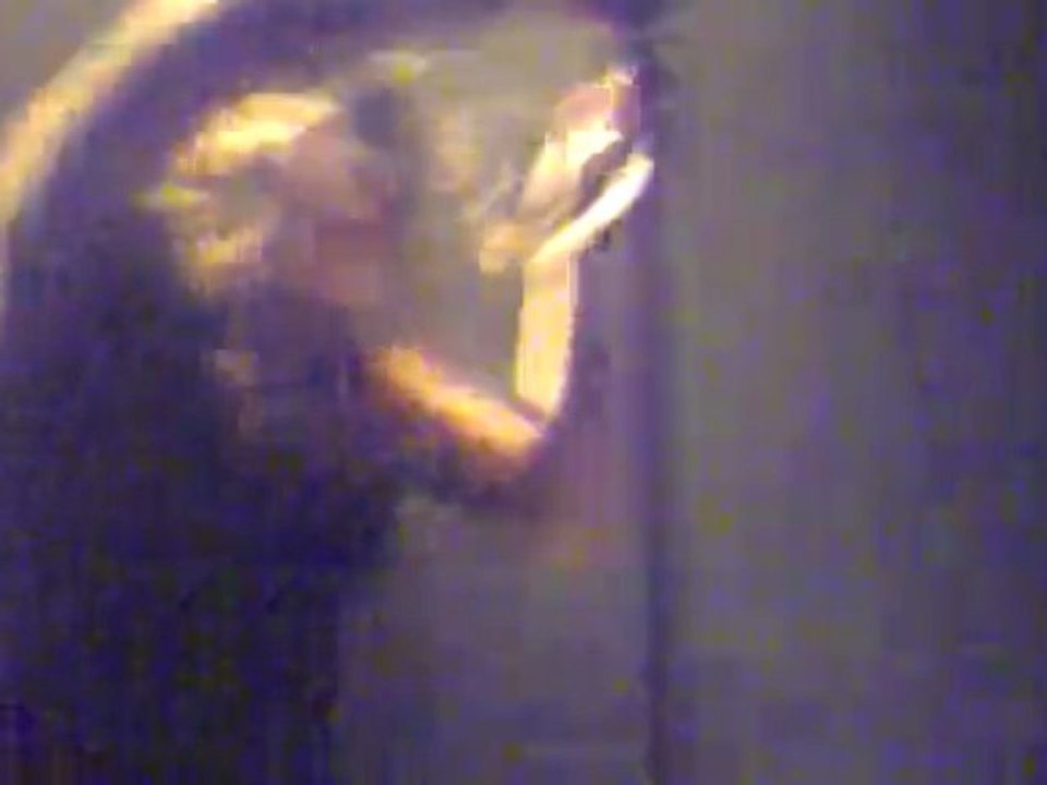 IZIA "hey bitch"