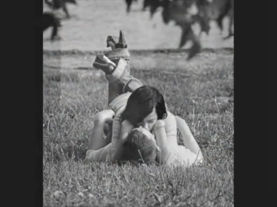 DEMET AKALIN - Esmer Yarim