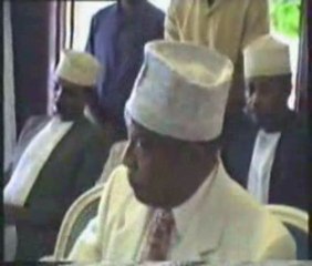 Le président Ahmed Abdallah Abderemane s'adresse aux cadres