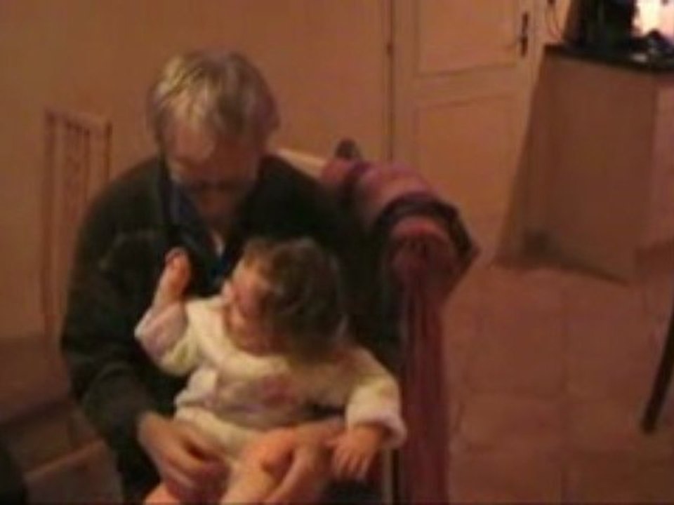 Lalie_et_papi_henri