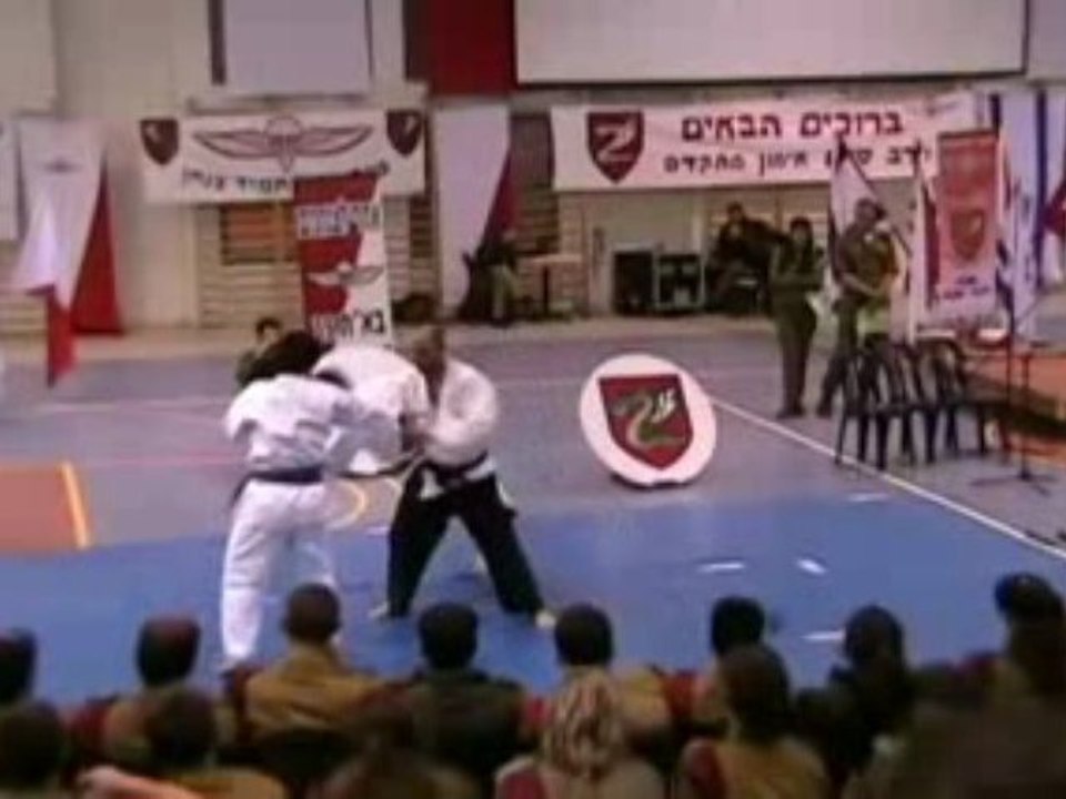 Krav Maga ( The Best Krav Maga Trainer! )