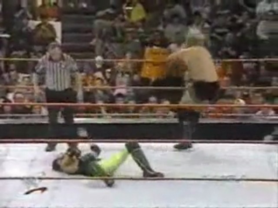 WWF Raw is War - X-Pac & Kane vs Triple H & Test - 4/12/99