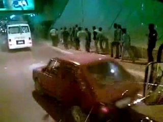 Egyptiens lancent des pierres au bus supporters algériens