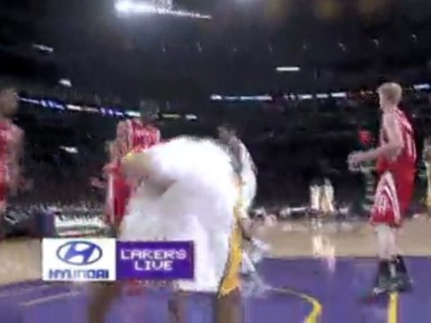 NBA Kobe Bryant and Ron Artest run the floor for two pretty