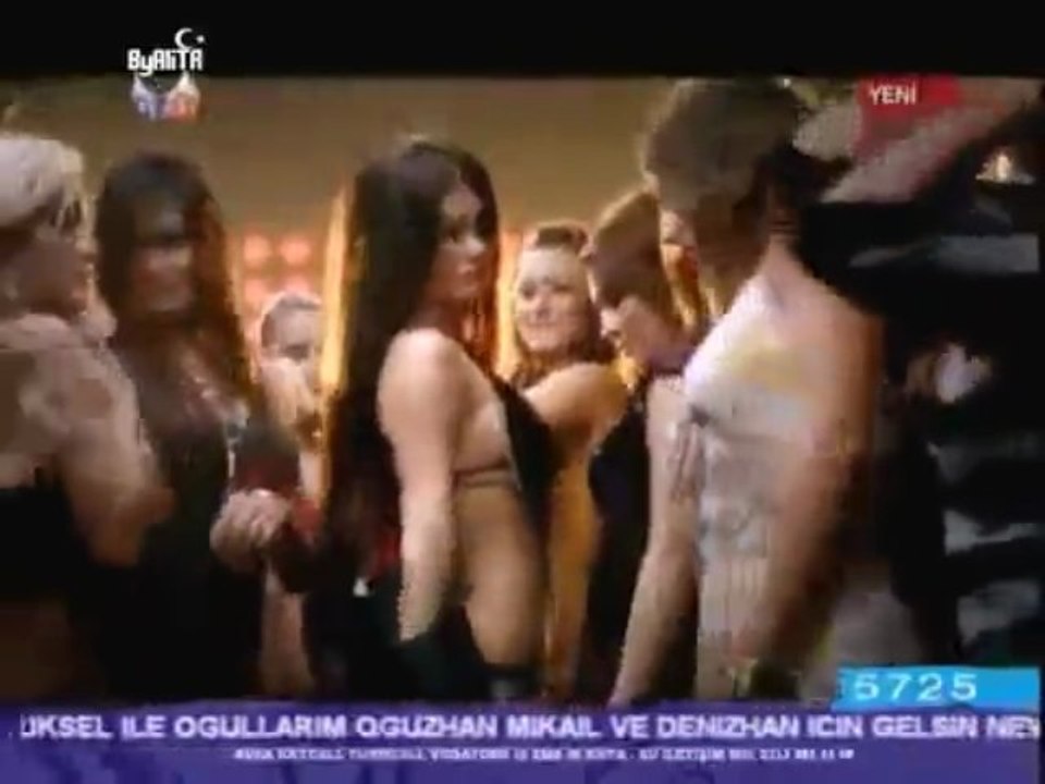 İsmail yk - Haydi bastır [ Orjinal Video Klip ]