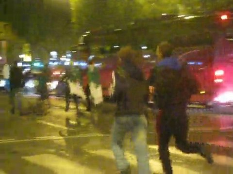 Les champs Elysées brille aux couleurs de l'algérie