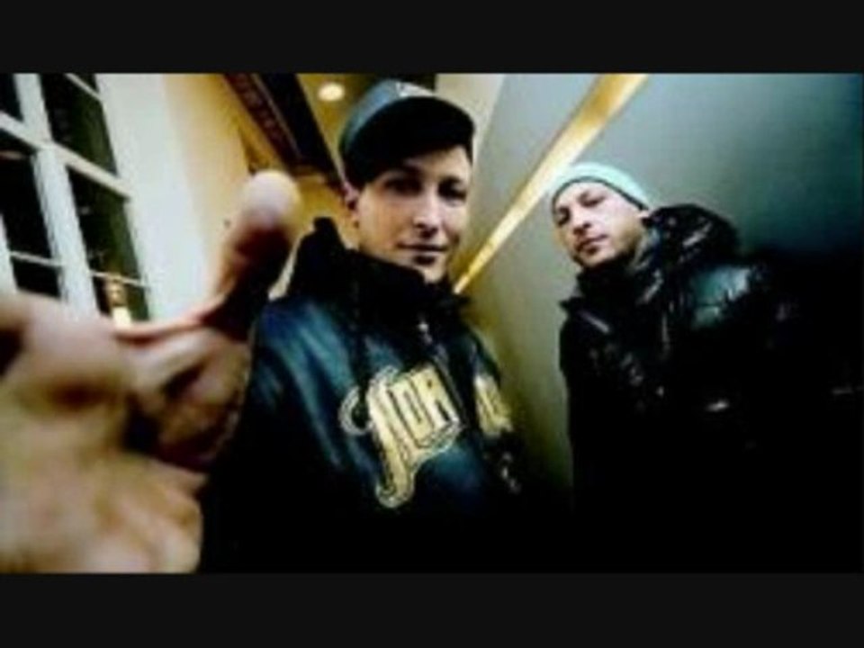 AXIOM - KAMEA "ON EST LA" MENTAL KOMBAT  Album LA LEGENDE