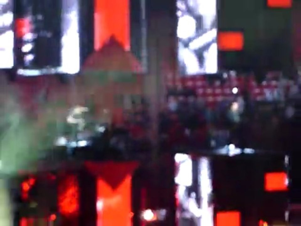 Muse - Concert Paris Bercy 2009 - Intro complète + Uprising