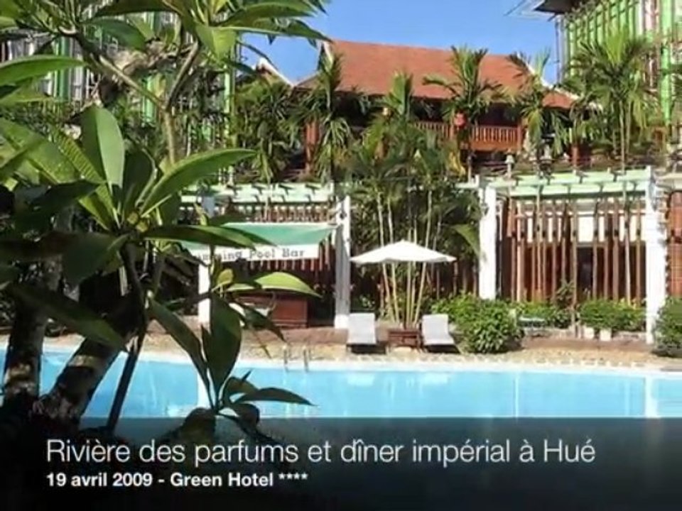 Rivière des parfums et dîner impérial à Hué