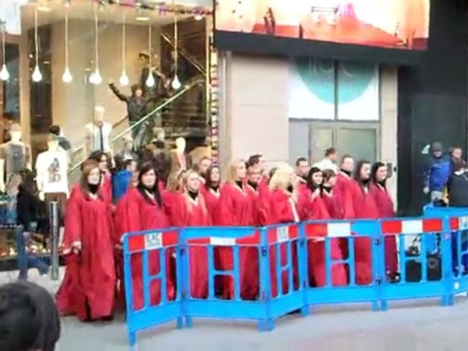 Christmas choir, Ilac Shopping Center, Henry Street