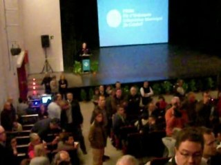 Presentación POUM en Calafell con antidisturbios