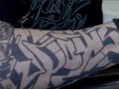 TATT'ART Graffiti Pows One / Image Olivier Taïeb