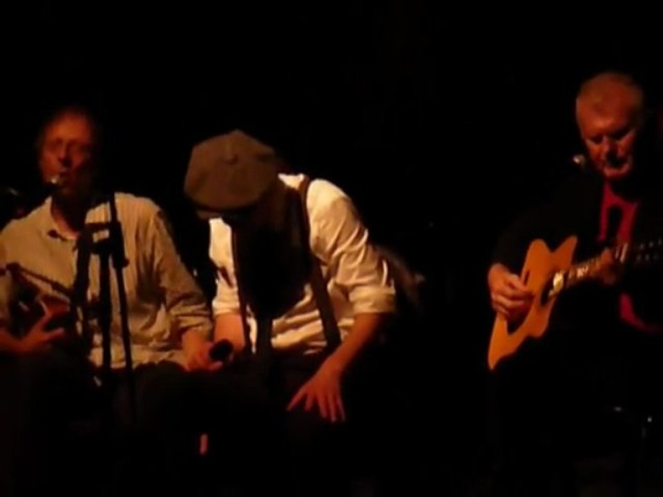 Jamait chante "A l'ombre du coeur de ma mie" de Brassens