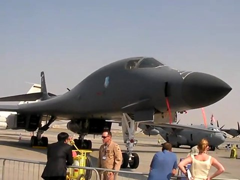 Le B-1 Lancer de Boeing au salon de Dubai