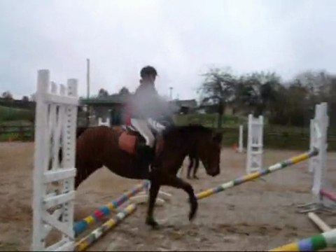 margaux et sis sauts de puces!